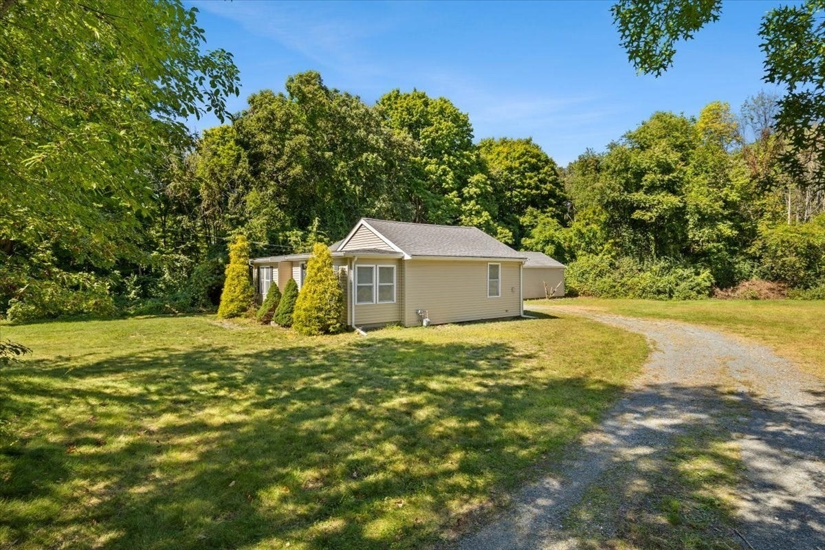 201 Tiffany St, Attleboro, MA, 201 Tiffany St, Attleboro, MA Photo #22