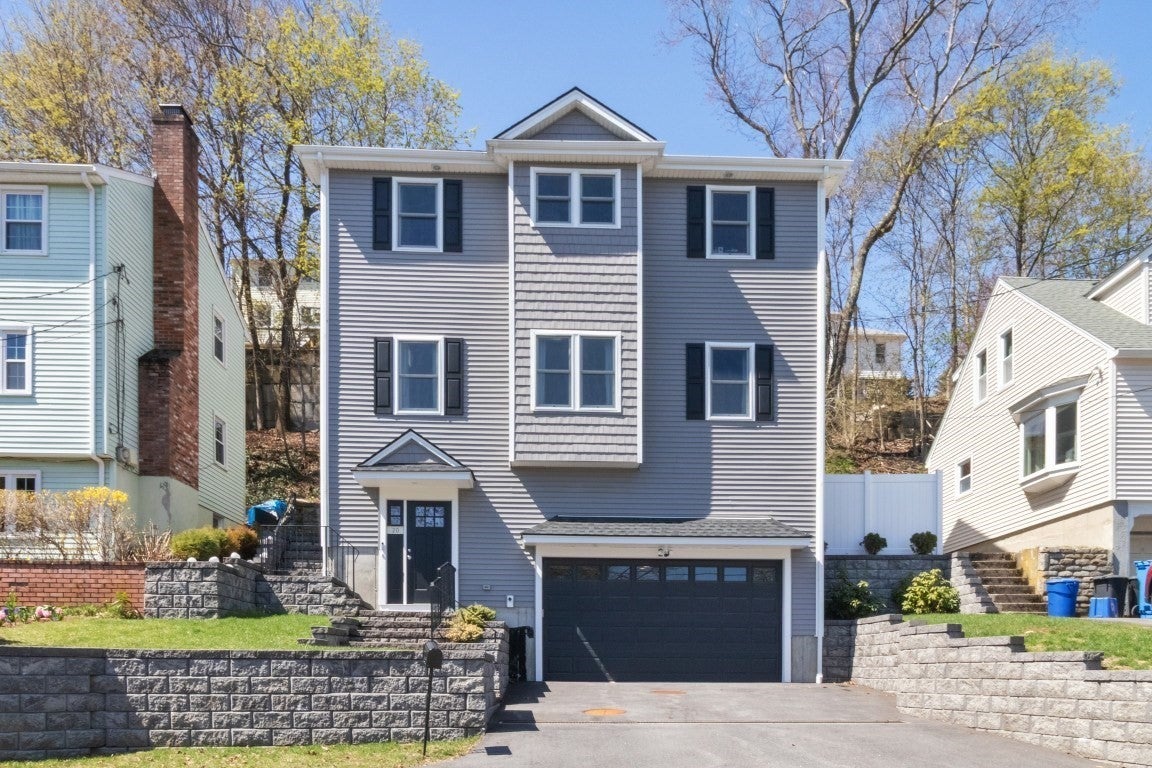 20 College Farm Rd
