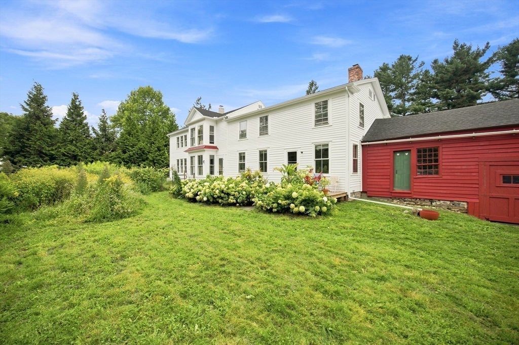 Photo of 158 Skyline Trl, Middlefield, MA