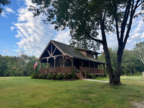 Photo of 29 Union St, Blackstone, MA 01504 (MLS # 73578660)