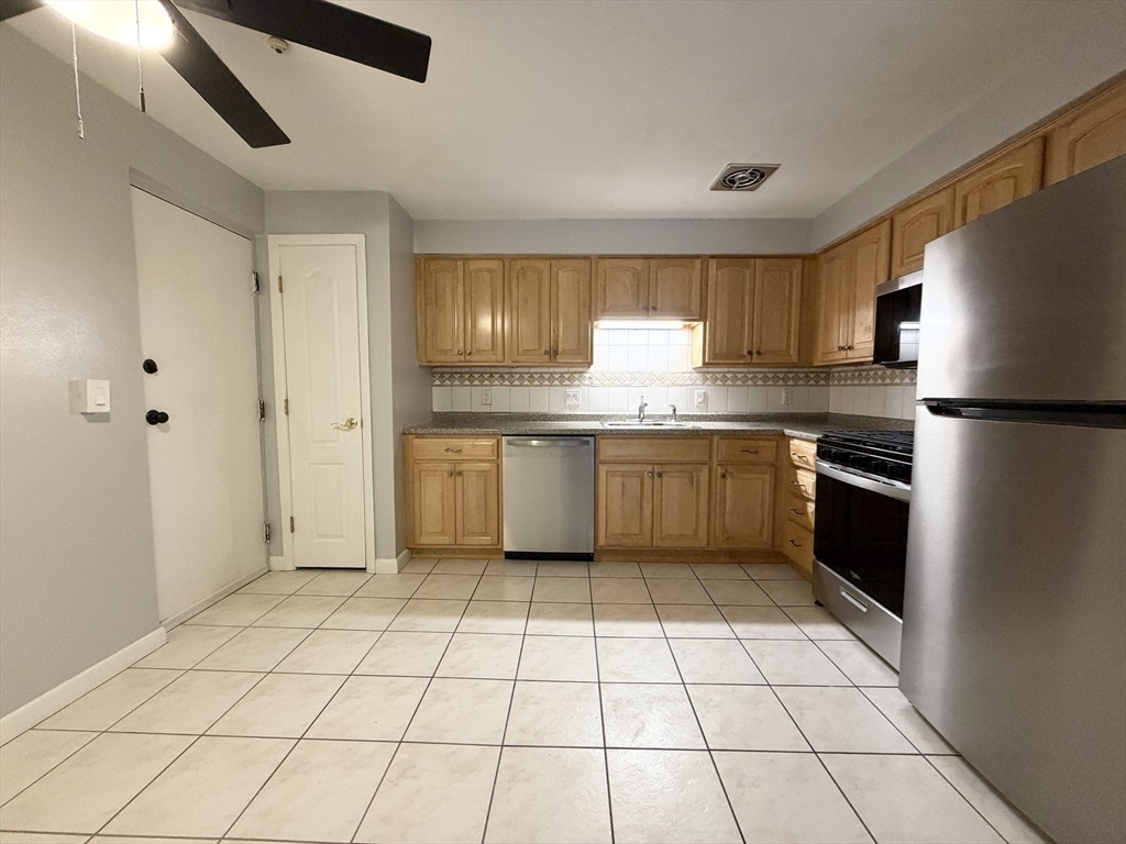 80 Walnut St 405