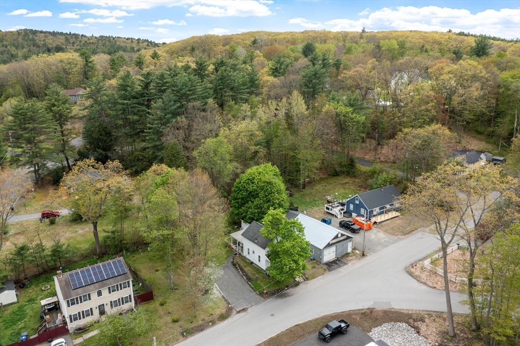 60 W Chestnut St