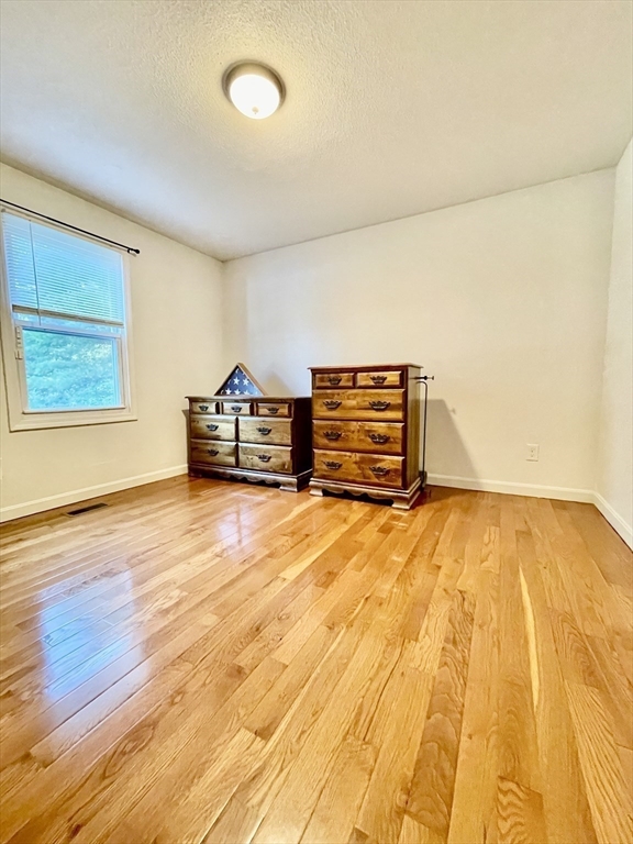 477 Clark St, Gardner, MA Photo #19