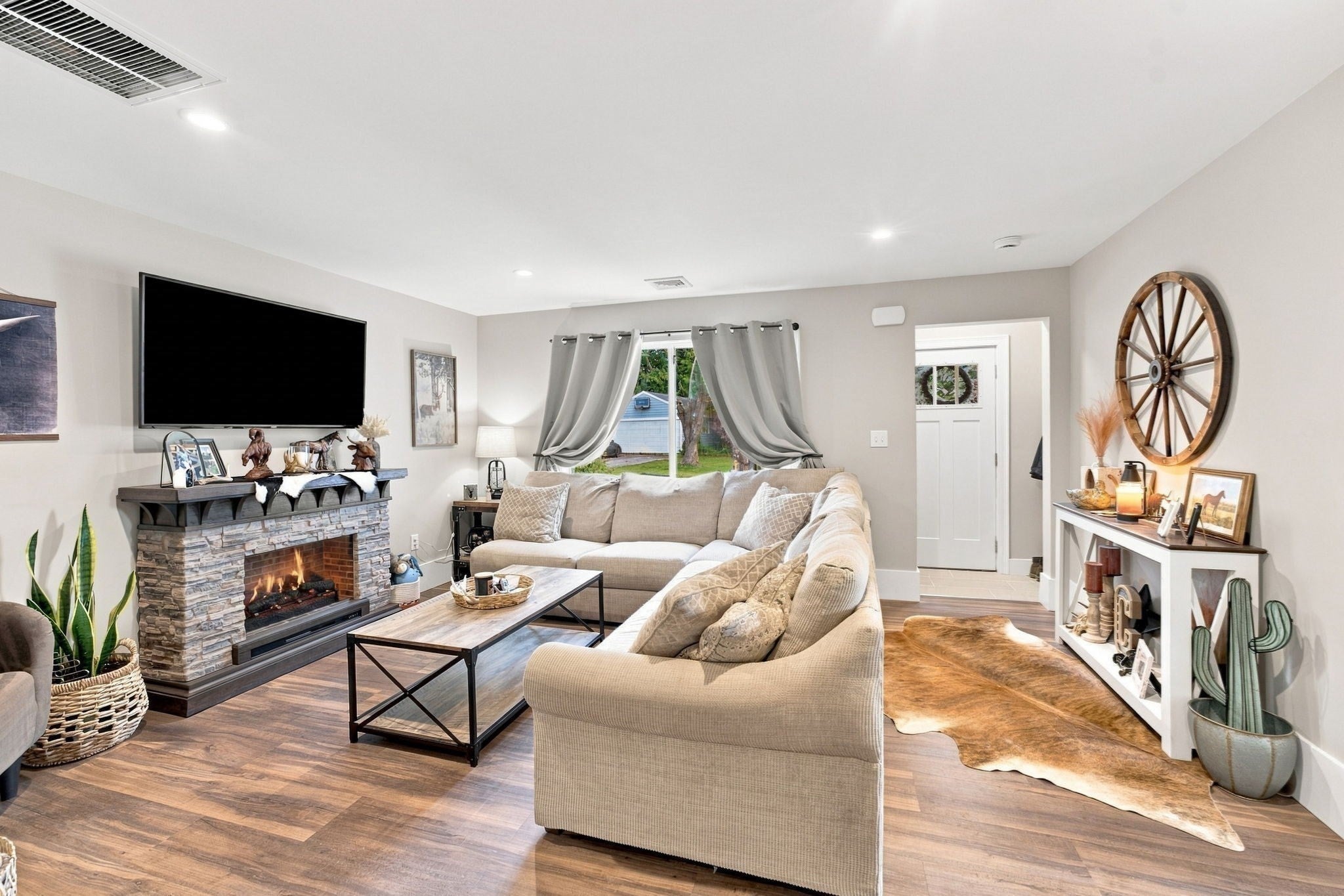 47 Perkins St, Somerset, MA Photo #8