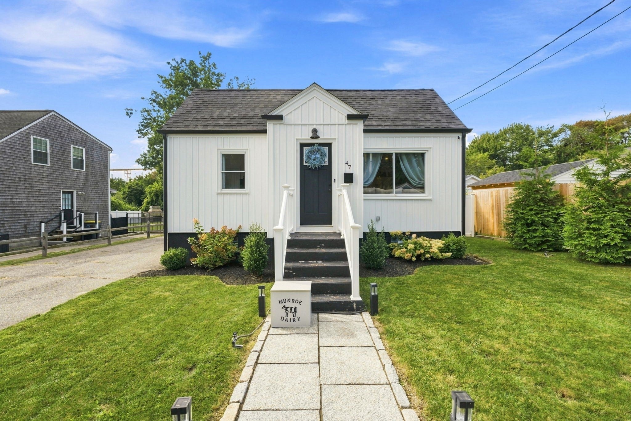 Photo of 47 Perkins St, Somerset, MA