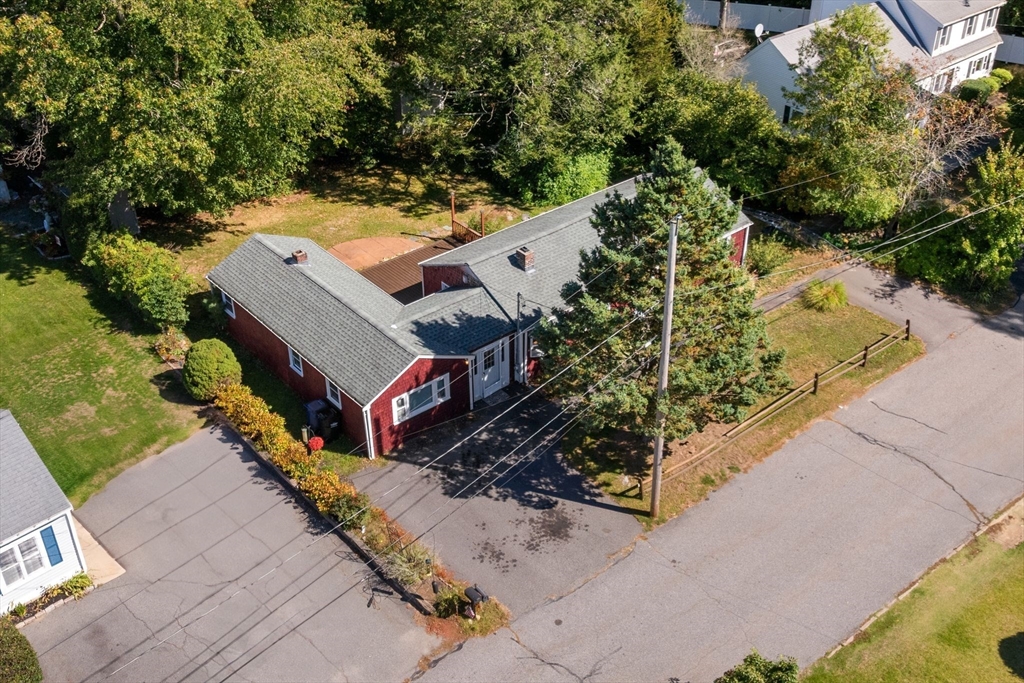 16 Broad Oak Way