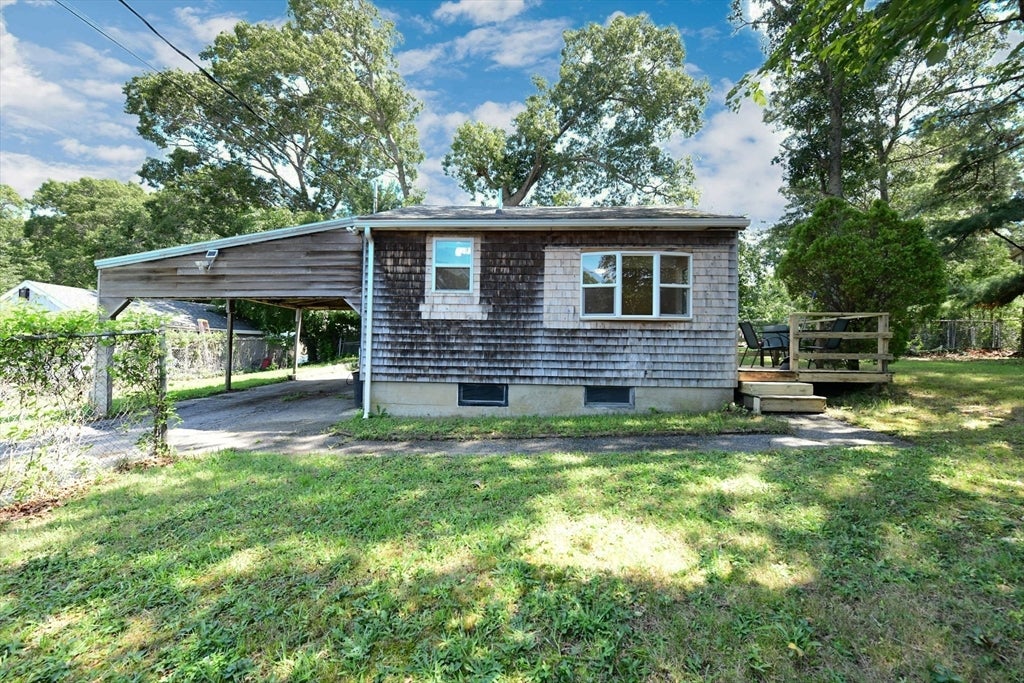 Photo of 27 Lake Dr, Plymouth, MA