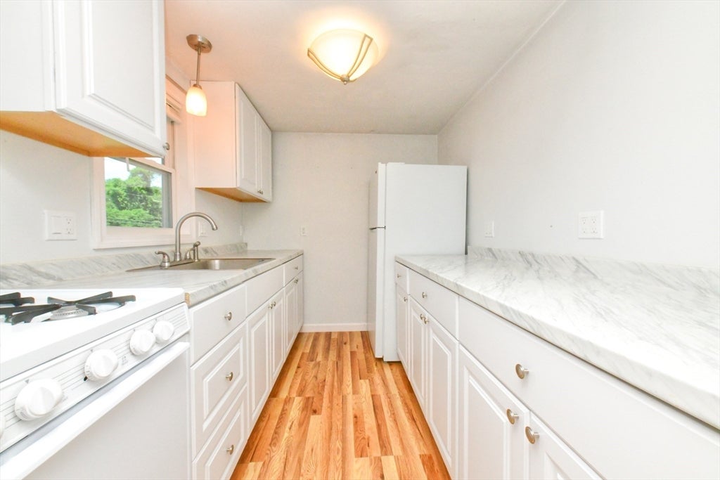 27 Lake Dr, Plymouth, MA, 27 Lake Dr, Plymouth, MA Photo #40