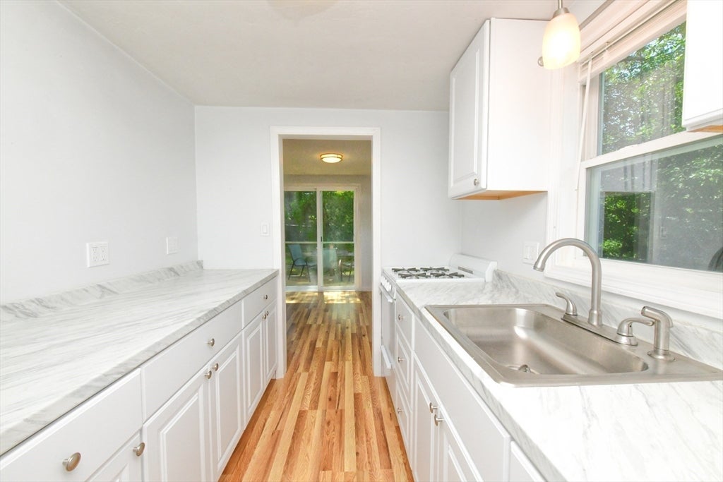 27 Lake Dr, Plymouth, MA, 27 Lake Dr, Plymouth, MA Photo #10