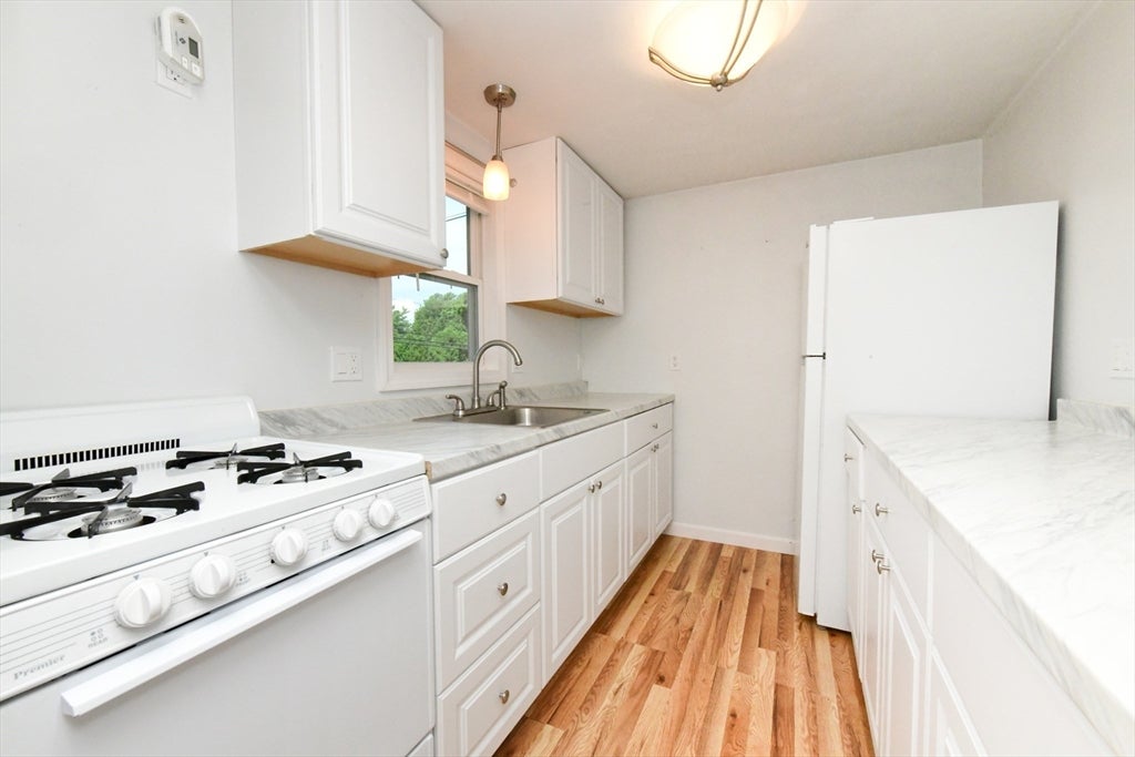 27 Lake Dr, Plymouth, MA, 27 Lake Dr, Plymouth, MA Photo #8