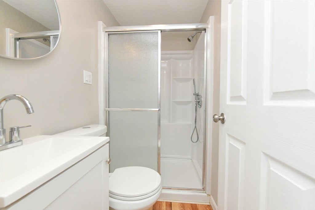 27 Lake Dr, Plymouth, MA, 27 Lake Dr, Plymouth, MA Photo #23
