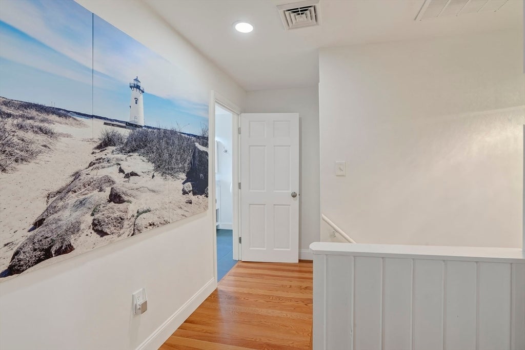 105 Whalers Walk, Edgartown, MA Photo #31