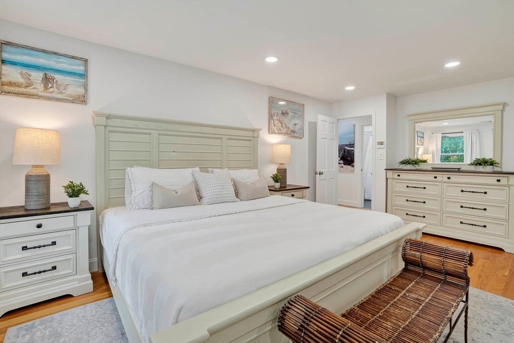 105 Whalers Walk, Edgartown, MA Photo #27