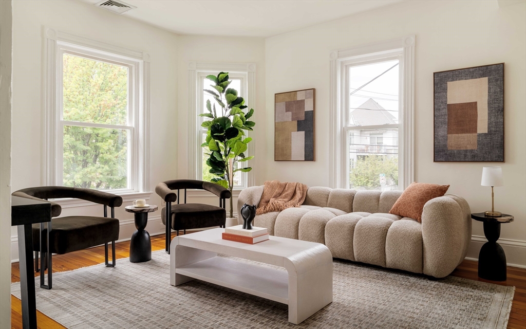 Photo of 66 Walden St, Cambridge, MA