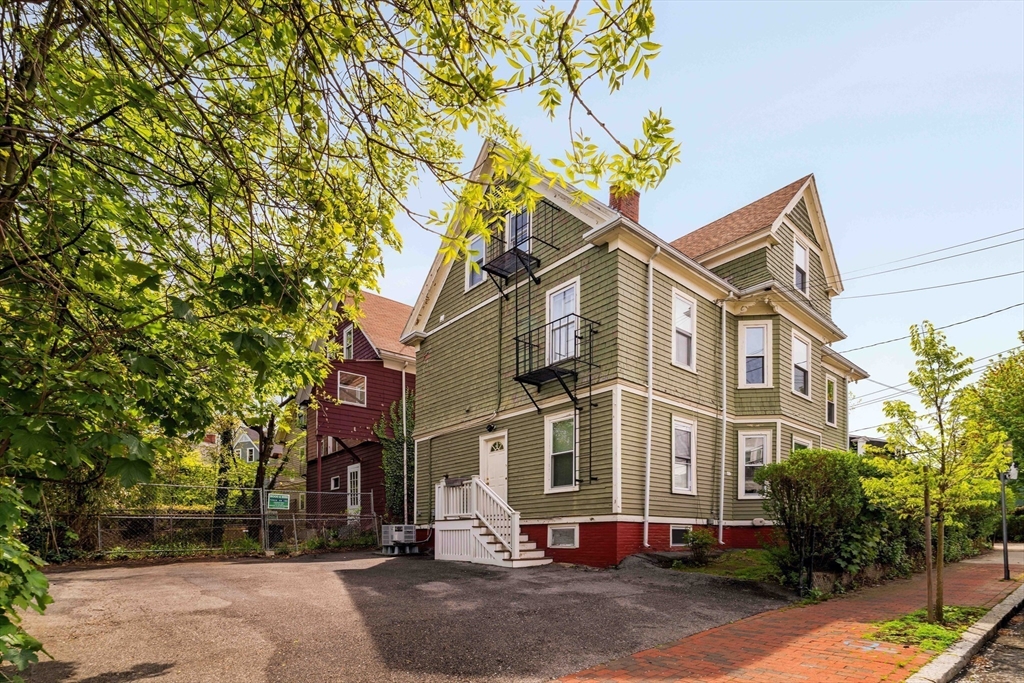 66 Walden St, Cambridge, MA Photo #23