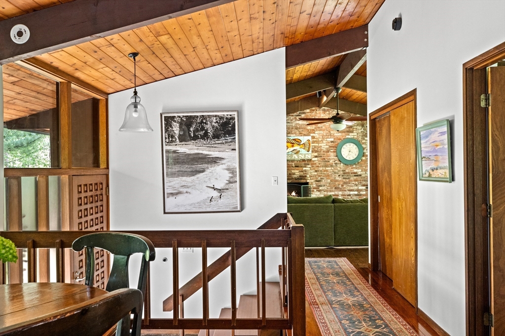 9 Turtleback Rd