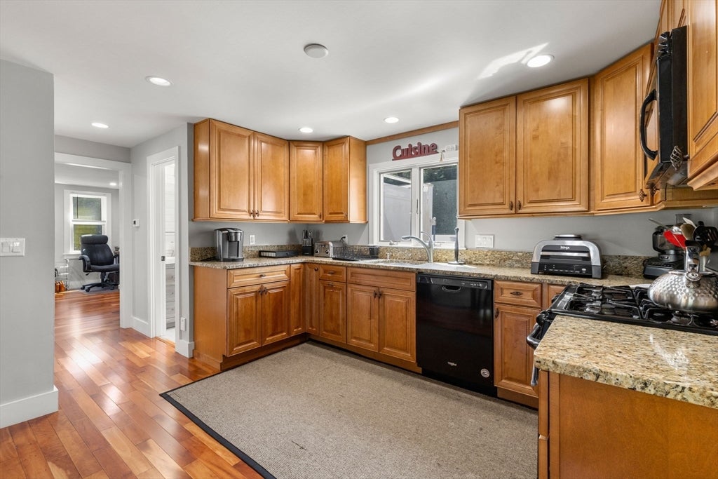 118 Wayside Dr, Brewster, MA, 118 Wayside Dr, Brewster, MA Photo #8