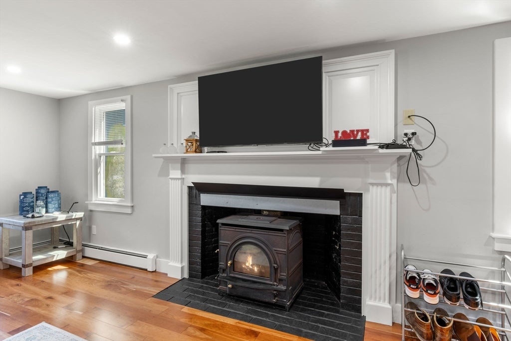 118 Wayside Dr, Brewster, MA, 118 Wayside Dr, Brewster, MA Photo #5