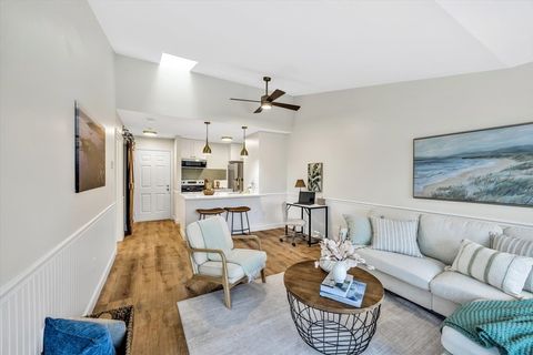 102 Fletcher Ln H Brewster MA 02631