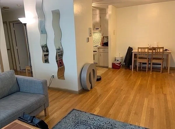 10 Scottfield Road 14