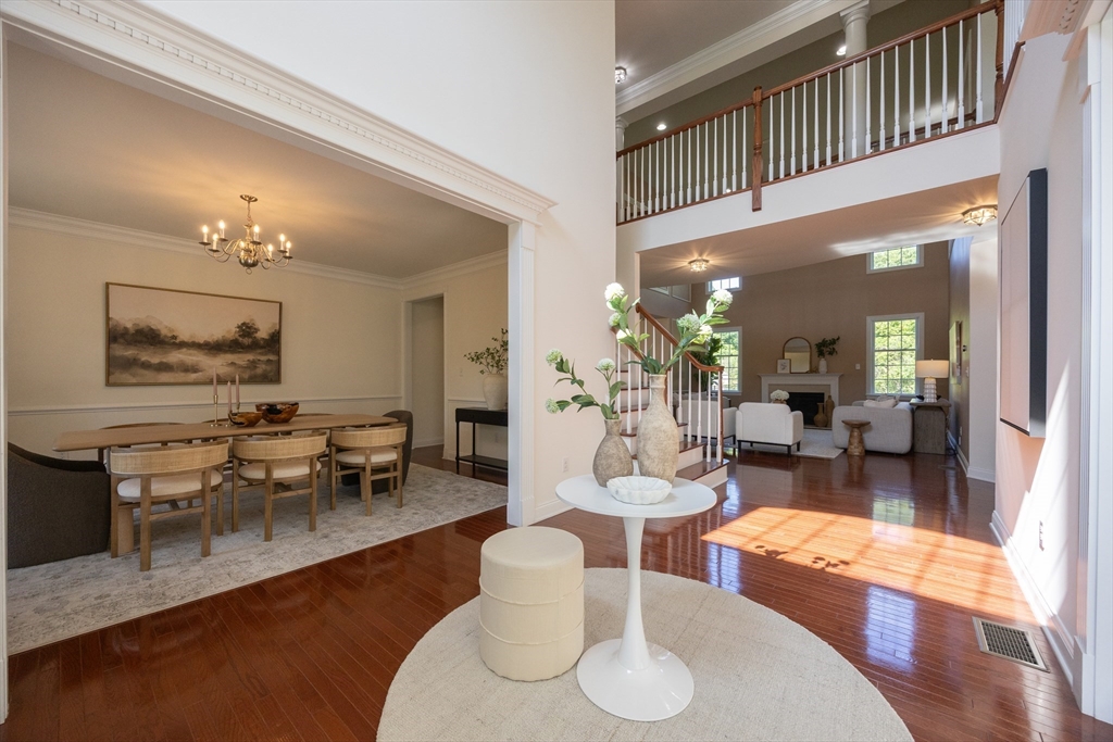 3 Lexington Dr
