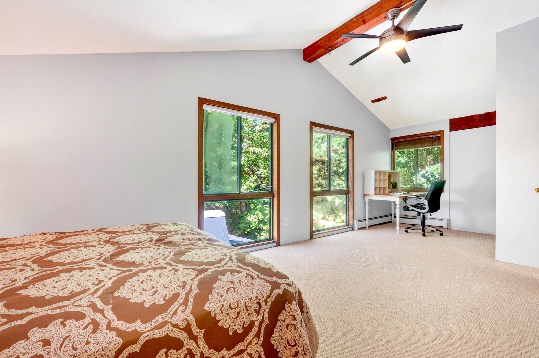 26 Old Stagecoach Rd, Bedford, MA Photo #24