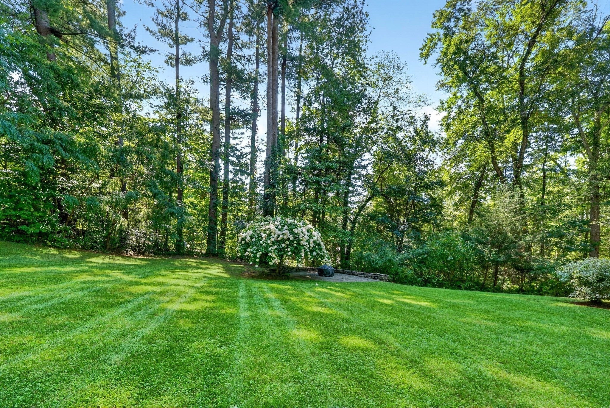 26 Old Stagecoach Rd, Bedford, MA Photo #35
