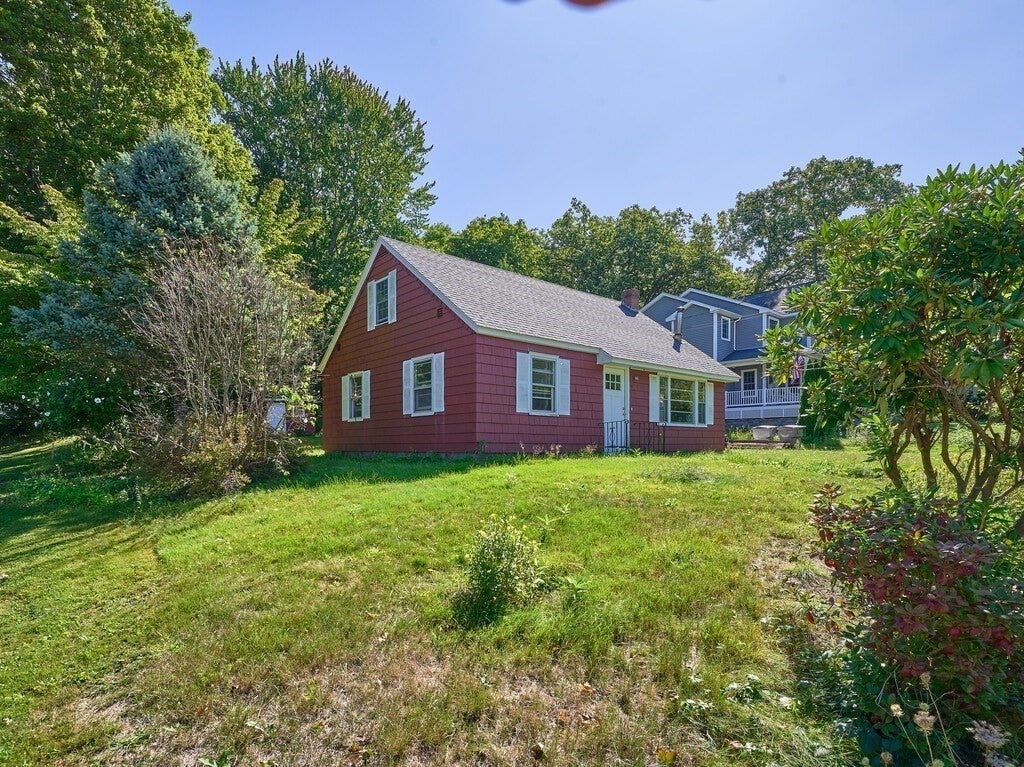 11 West St, Grafton, MA, 11 West St, Grafton, MA Photo #2