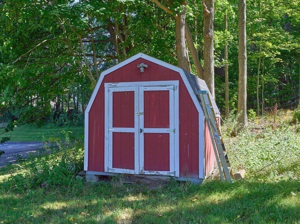 11 West St, Grafton, MA, 11 West St, Grafton, MA Photo #9
