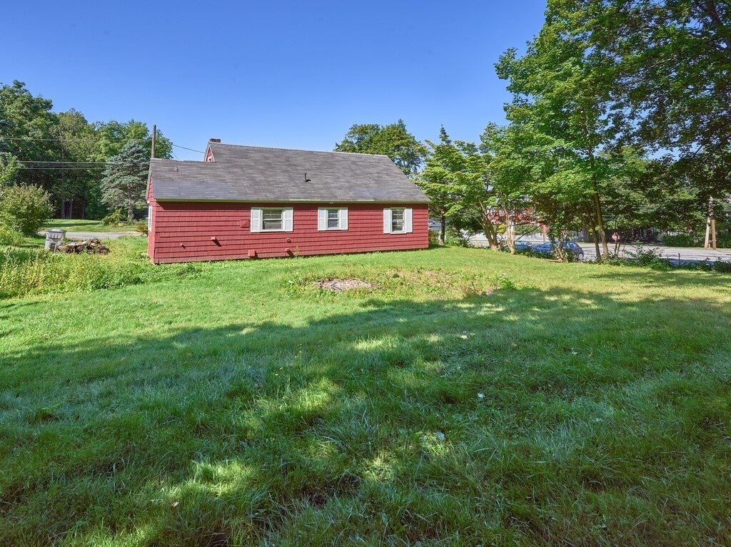 11 West St, Grafton, MA, 11 West St, Grafton, MA Photo #5