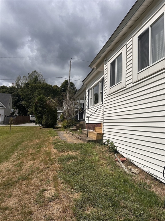 13 Woodlawn St