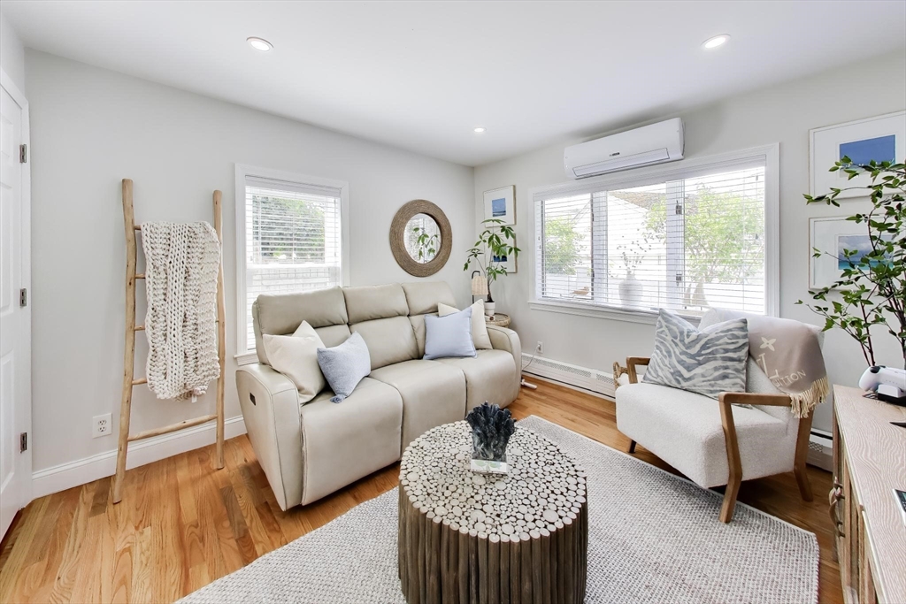405 Whiting Ave
