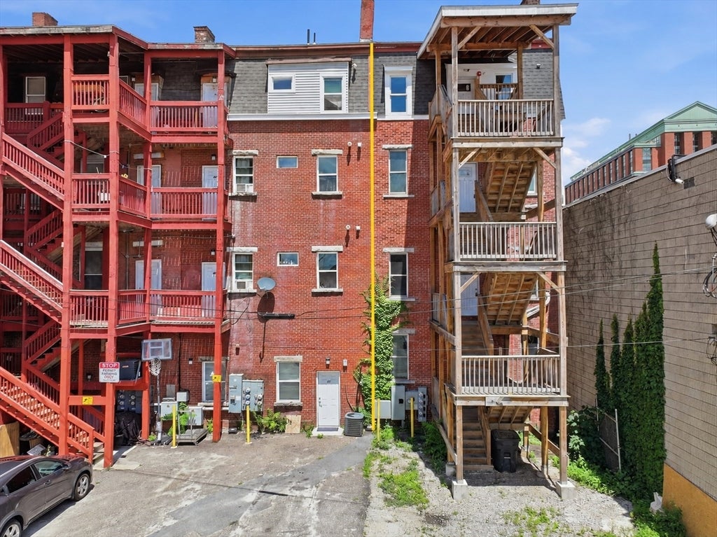 80 Pleasant St