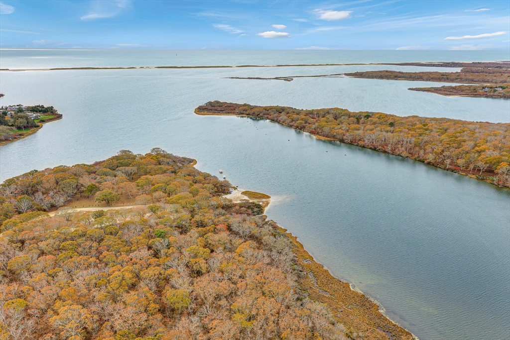 114 Meetinghouse Way