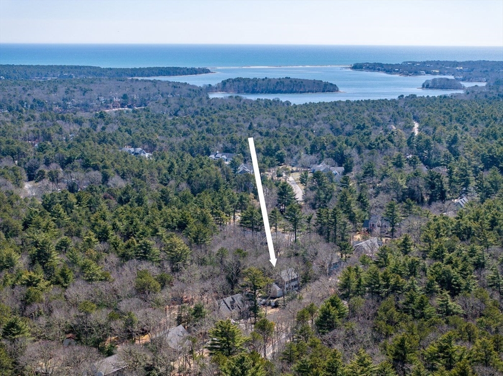 160 Mashpee Neck Rd