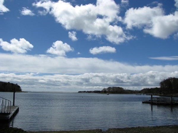 160 Mashpee Neck Rd