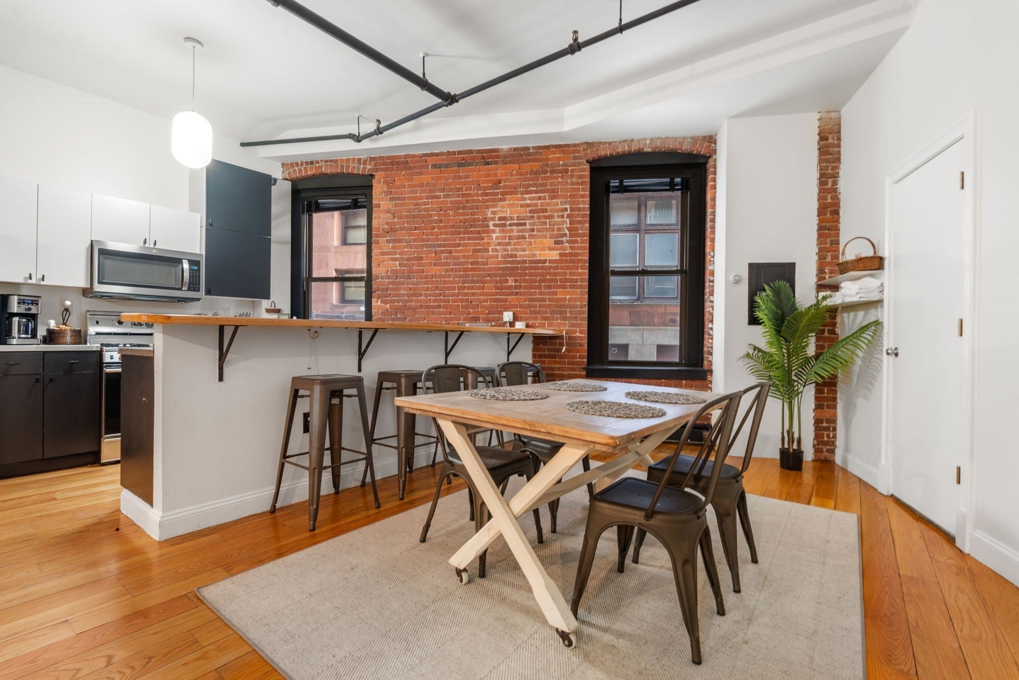 19 Stanhope St #1B, Boston, MA Photo #2