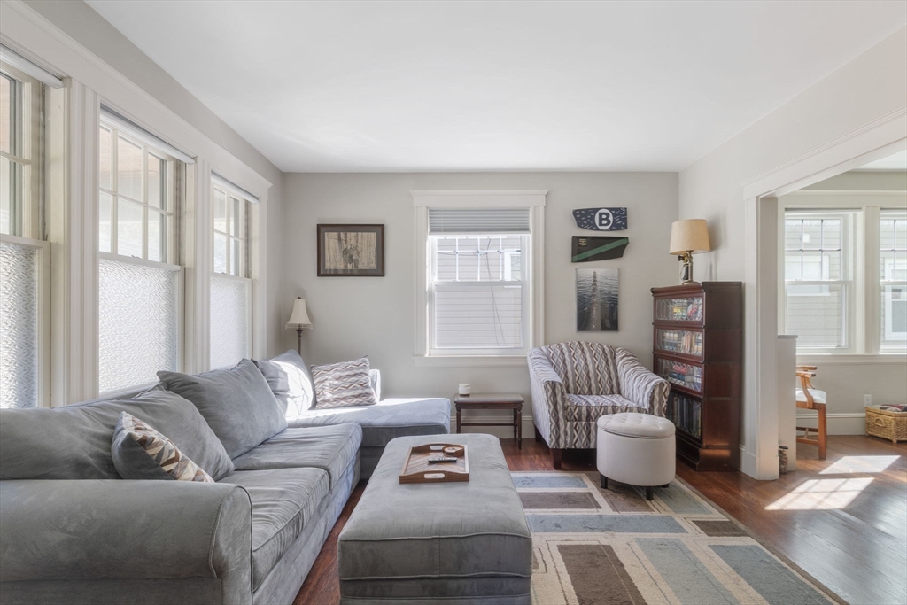 Watertown, Massachusetts 02472, United States, 2 Bedrooms Bedrooms, ,1 BathroomBathrooms,Residential,Active,224100