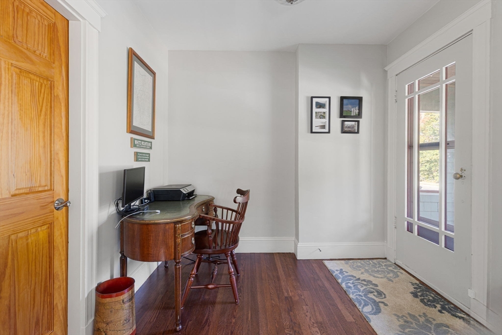 Watertown, Massachusetts 02472, United States, 2 Bedrooms Bedrooms, ,1 BathroomBathrooms,Residential,Active,224100