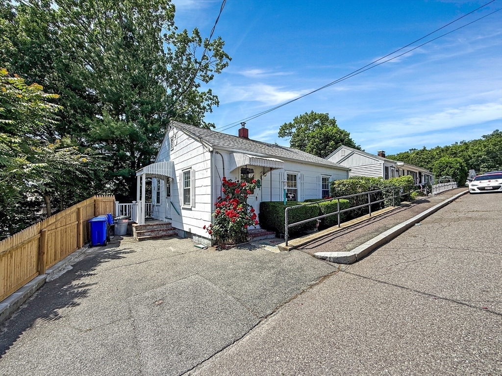 14 Gibson St