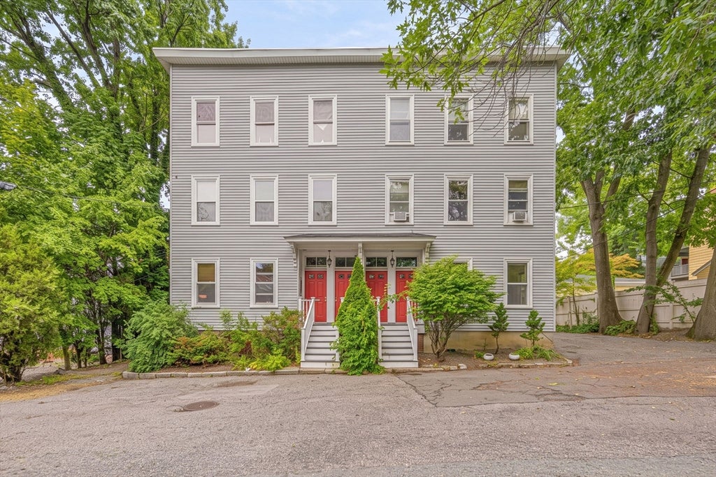 Photo of 15 Fallon Pl, Cambridge, MA