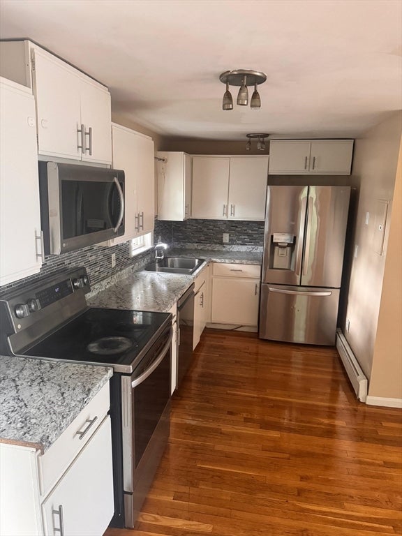 Click for 133 Pleasant St #2, North Andover, MA slideshow