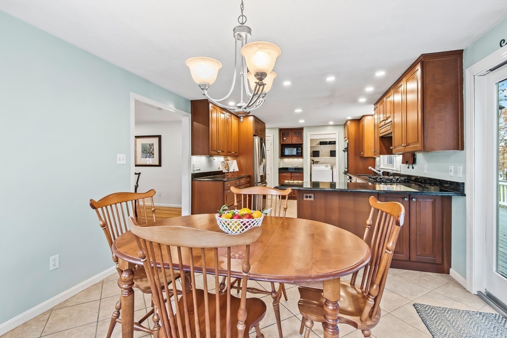 Framingham, Massachusetts 01702, United States, 4 Bedrooms Bedrooms, ,3 BathroomsBathrooms,Residential,Active,243719