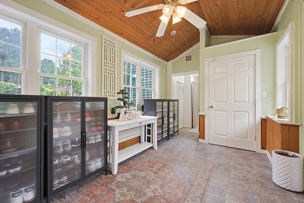 25 Old Elmdale Rd, Uxbridge, MA, 25 Old Elmdale Rd, Uxbridge, MA Photo #24