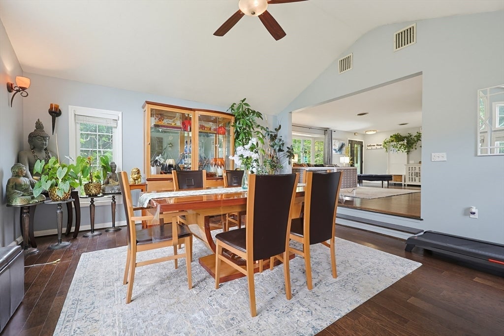25 Old Elmdale Rd, Uxbridge, MA, 25 Old Elmdale Rd, Uxbridge, MA Photo #9
