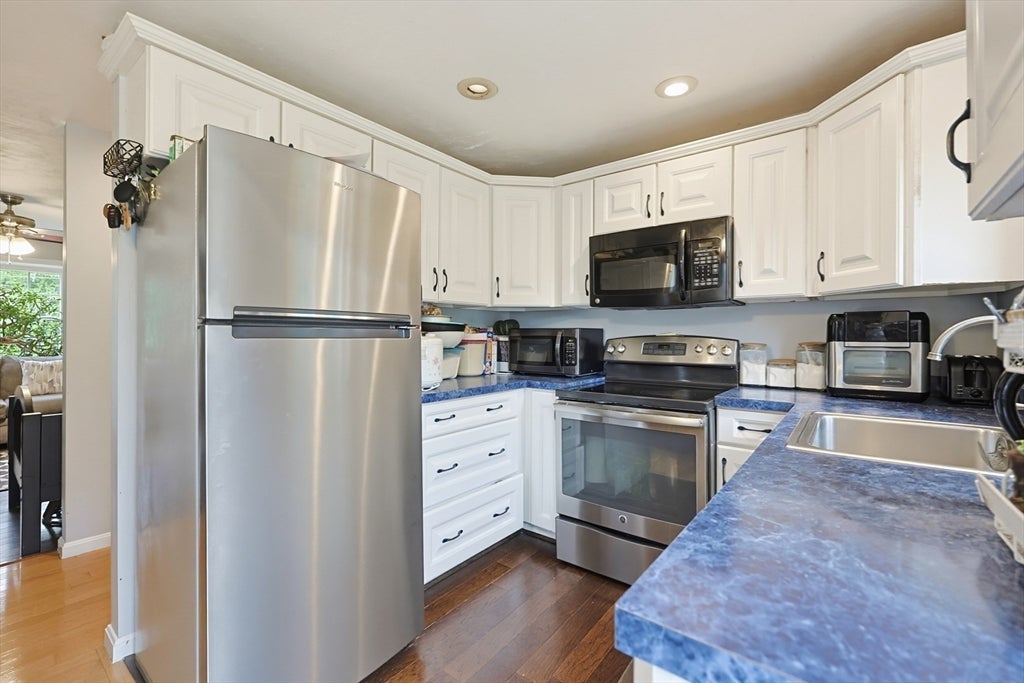 25 Old Elmdale Rd, Uxbridge, MA, 25 Old Elmdale Rd, Uxbridge, MA Photo #31