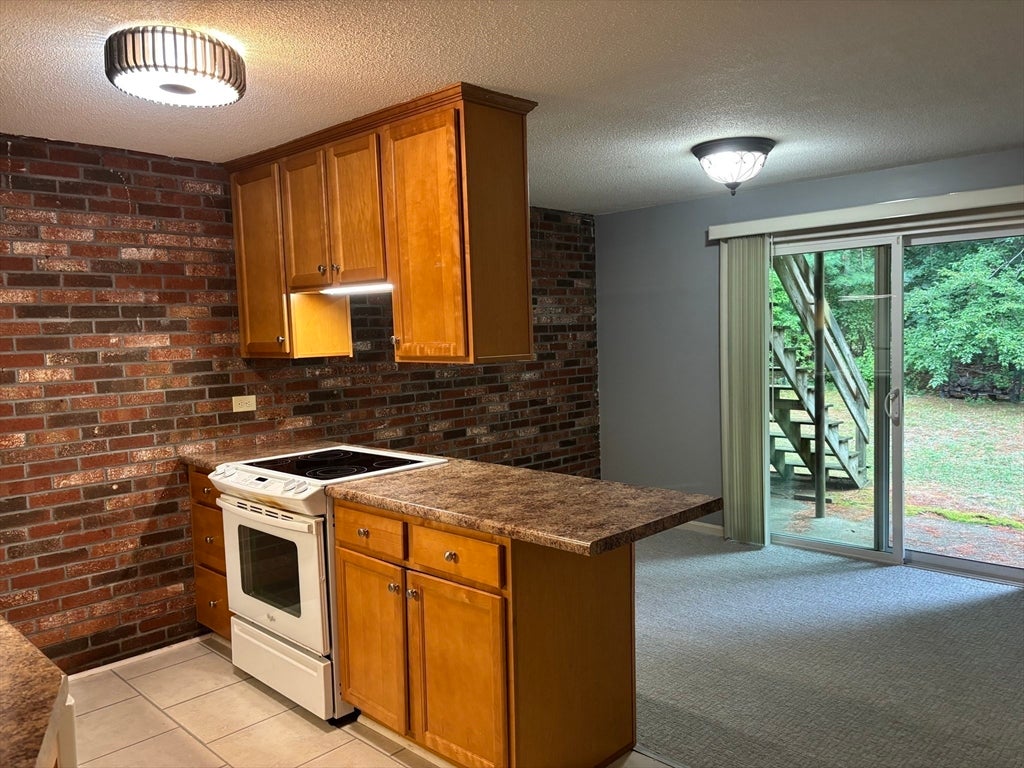 157 Norton Ave #3, Easton, MA, 157 Norton Ave #3, Easton, MA Photo #4