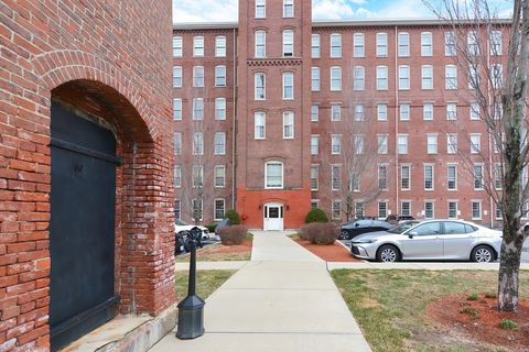 52 Lawrence Drive Unit M312, Lowell, MA 01854 - MLS#: 73348554