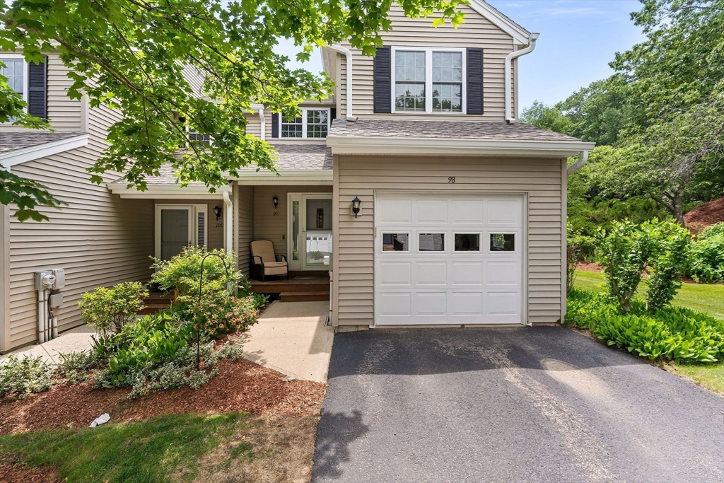 98 Saw Mill Pond Rd 98
