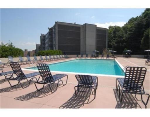 1550 Worcester Rd 415